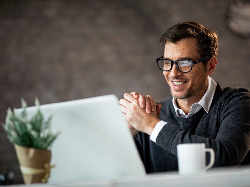 A builder's website designed for easy navigation positively impacts business owners
